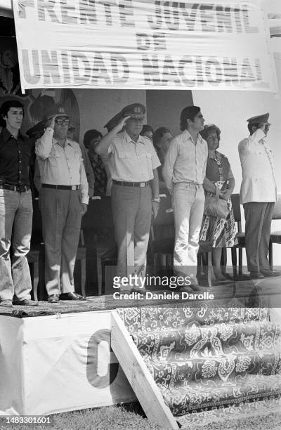 Le Général Pinochet soutenu par la jeunesse chilienne.