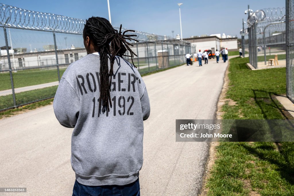 Kansas Prison Riot Inmates exercise in the maximum security yard of the Lansing... News ...