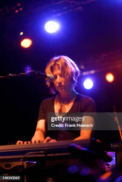 Singer Ter Ree Terri Moeller Photos and Premium High Res Pictures - Getty Images