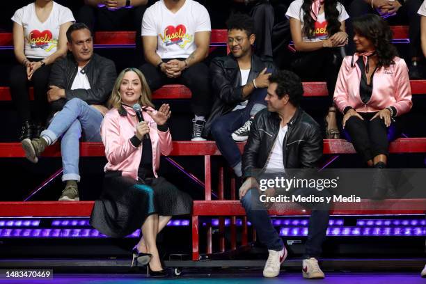 Andrea Legarreta speaks during the press conference to present the new cast of the play 'Vaselina' at Centro Cultural Teatro 1 on April 19, 2023 in...