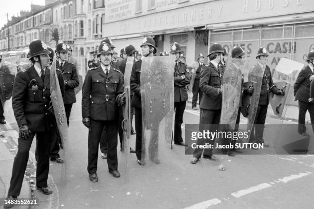 Manifestations contre le racisme des antillais londoniens contre les forces de l'ordre le 11 avril 1981.