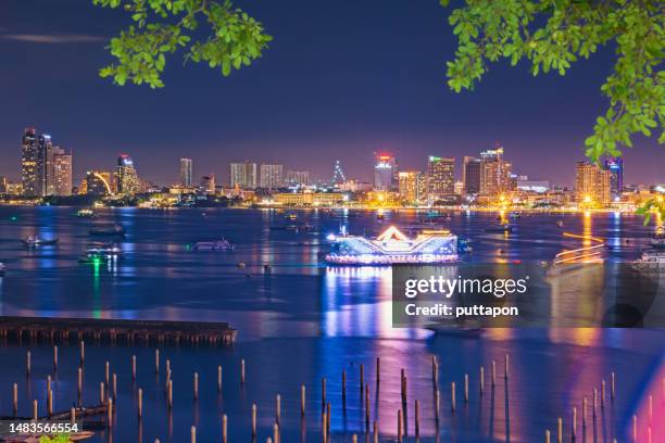 night view from the view point of pattaya - pattaya bar stock pictures, royalty-free photos & images