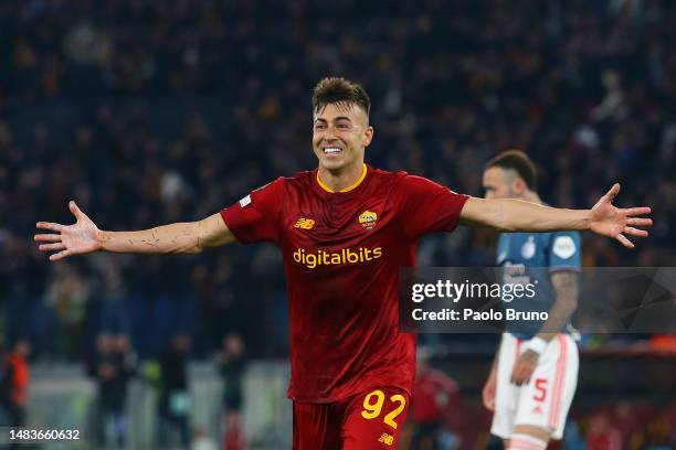 Stephan El Shaarawy of AS Roma celebrates after scoring the team's third goal during the UEFA Europa League Quarterfinal Second Leg match between AS...