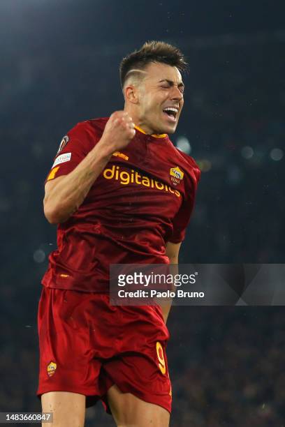 Stephan El Shaarawy of AS Roma celebrates after scoring the team's third goal during the UEFA Europa League Quarterfinal Second Leg match between AS...