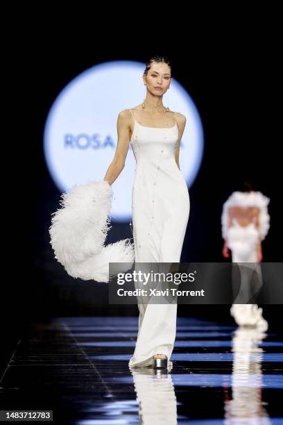 Model walks the runway at the Rosa Clara show on day 2 of Barcelona Bridal Fashion Week 2023 on April 20, 2023 in Barcelona, Spain.