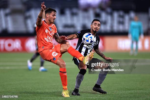 Facundo Rodriguez of Cesar Vallejo battles for possession with Rafael Pereira Da Silva of Botafogo during a Copa CONMEBOL Sudamericana 2023 Group A...