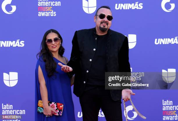 Aneliz Álvarez Alcalá and Pepe Aguilar attend the 2023 Latin American Music Awards at MGM Grand Garden Arena on April 20, 2023 in Las Vegas, Nevada.