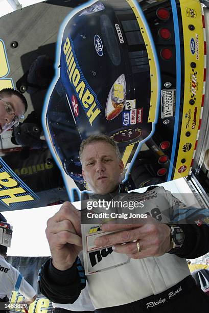 Nascar Driver Rudd 1,798 Ricky Rudd Nascar Stock Photos, High-Res Pictures, and Images ...