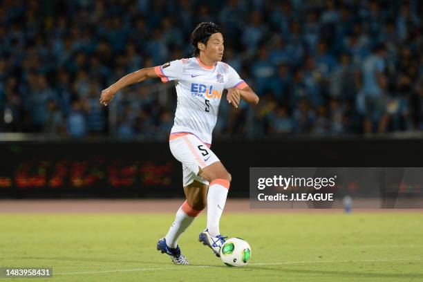Kazuhiko Chiba of Sanfrecce Hiroshima in action during the J.League J1 match between Kawasaki Frontale and Sanfrecce Hiroshima at Todoroki Stadium on...