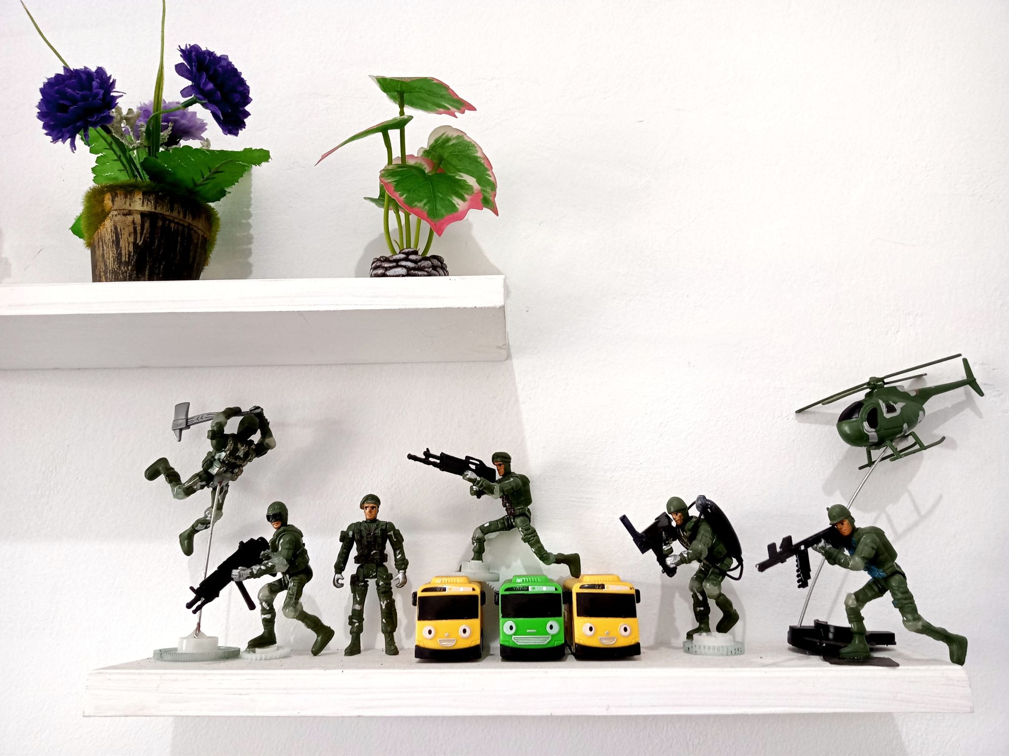 action figures setup