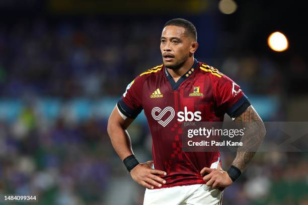 Shannon Frizell of the Highlanders looks on during the round nine Super Rugby Pacific match between Western Force and Highlanders at HBF Park, on...