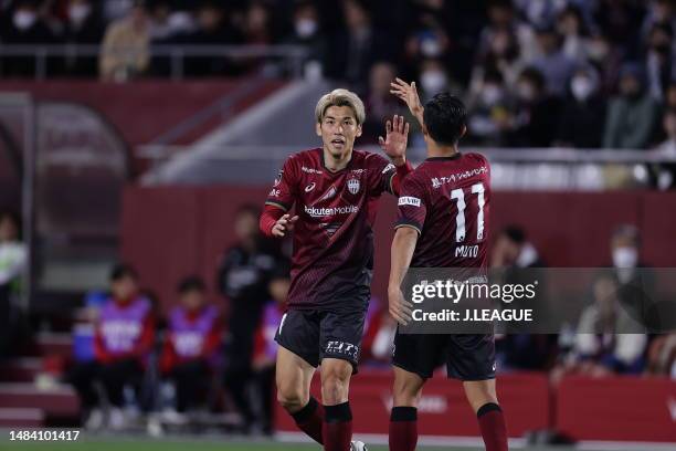 Yuya OSAKO of Vissel Kobe celebrates scoring his side's second goal during the J.LEAGUE Meiji Yasuda J1 9th Sec. Match between Vissel Kobe and...