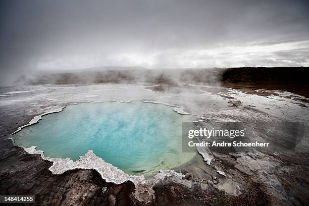 geyser - hot springs stock-fotos und bilder