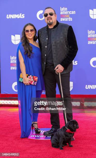 Aneliz Álvarez Alcalá and Pepe Aguilar attend the 2023 Latin American Music Awards with their dog Gordo at MGM Grand Garden Arena on April 20, 2023...