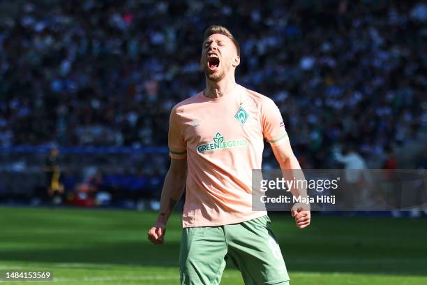 Mitchell Weiser of SV Werder Bremen celebrates after scoring the team's fourth goal during the Bundesliga match between Hertha BSC and SV Werder...