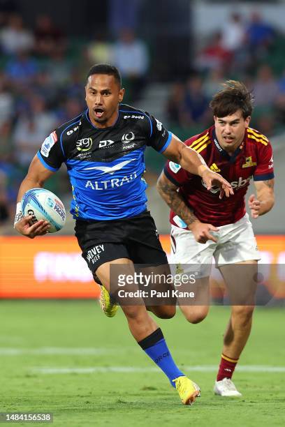 Toni Pulu of the Force runs the ball during the round nine Super Rugby Pacific match between Western Force and Highlanders at HBF Park, on April 22...