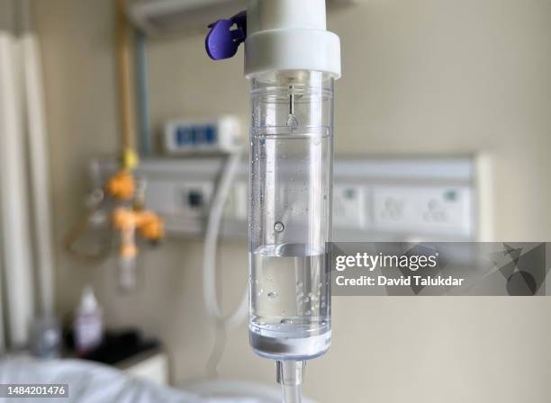 iv drip in hospital - 生理食塩水 ストックフォトと画像