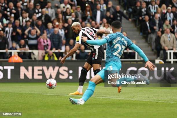 Joelinton of Newcastle United scores the team's second goal during the Premier League match between Newcastle United and Tottenham Hotspur at St....