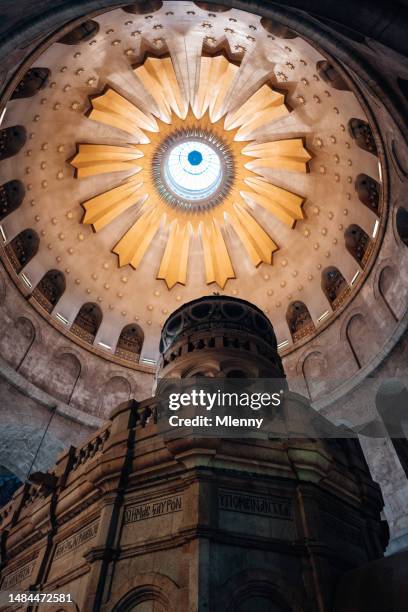 jerusalem church of the holy sepulchre jesus tomb israel - jerusalem stockfoto's en -beelden