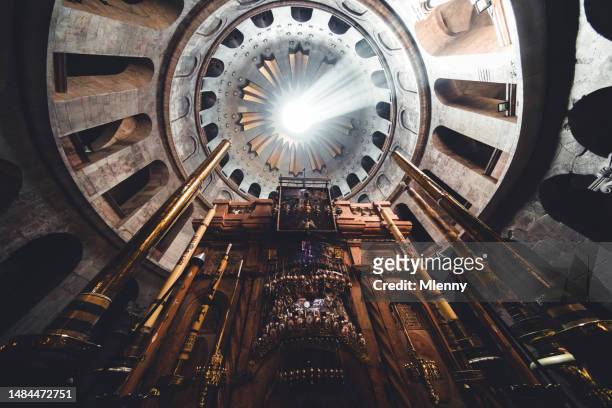 jerusalem church of the holy sepulchre jesus tomb israel - mlenny stock pictures, royalty-free photos & images