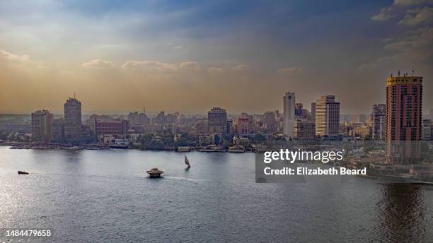 nile river in cairo at sunset - aerial view of cairo stock pictures, royalty-free photos & images