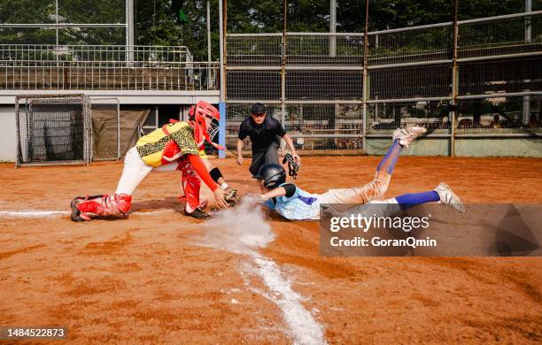 Tagging Up 52,297 Stealing Base Baseball Stock Photos, High-Res Pictures, and ...