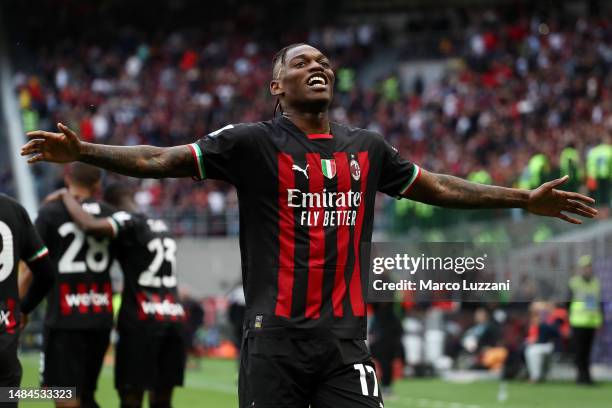 Rafael Leao of AC Milan celebrates after scoring the team's first goal during the Serie A match between AC Milan and US Lecce at Stadio Giuseppe...