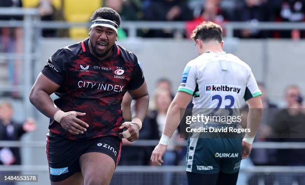 Eroni Mawi of Saracens celebrates after scoring his second try during the Gallagher Premiership Rugby match between Saracens and London Irish at the...