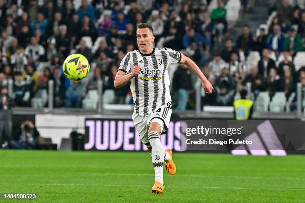 Arkadiusz Milik of Juventus chases the ball during the Serie A match between Juventus and SSC Napoli at on April 23, 2023 in Turin, Italy.