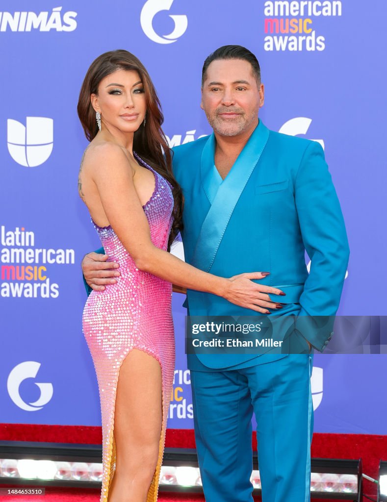 Holly Sonders and Oscar De La Hoya attend the 2023 Latin American