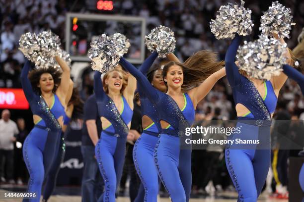 Minnesota Timberwolves Cheerleaders Photos and Premium High Res ...