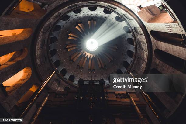 jerusalem israel sun beam insider church of the holy sepulchre cupola - mlenny stock pictures, royalty-free photos & images