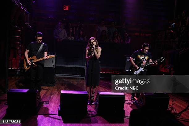 Episode 672 -- Pictured: Best Coast --