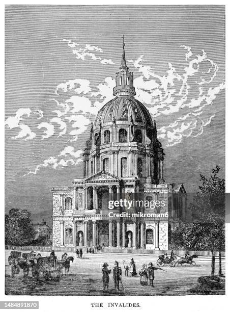 old engraved illustration of the dôme des invalides or hôtel des invalides, 107 metres tall and decorated with 12.65 kilograms of gold leaf, an important landmark in paris - hotel des invalides stock pictures, royalty-free photos & images