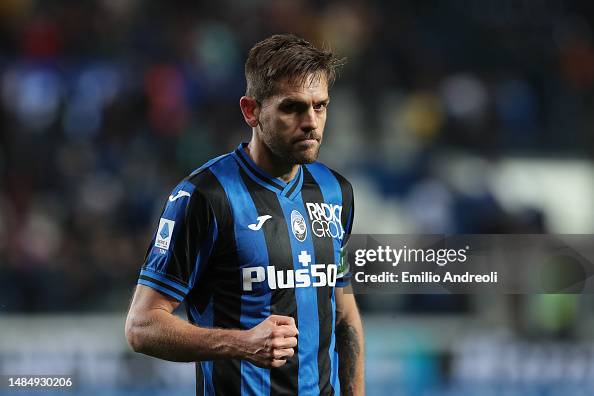 Toloi Rafae Rafael Toloi of Atalanta BC celebrates victory following the Serie A ...