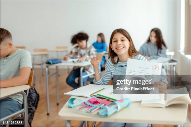 excelente puntaje de prueba - calificación fotografías e imágenes de stock