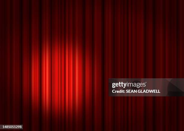 theater curtain spotlight - rideau de scène photos et images de collection