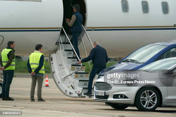 King Juan Carlos I arrives on the steps of a private plane at Foronda airport in Vitoria, Spain, on 25 April, 2023 in Vitoria, Alava, Basque Country,...