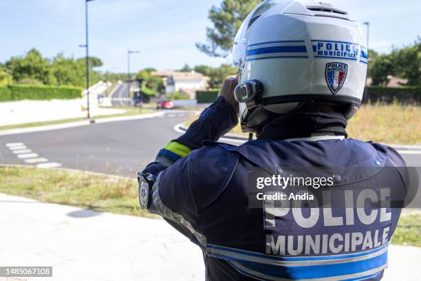 Local, municipal, city police.