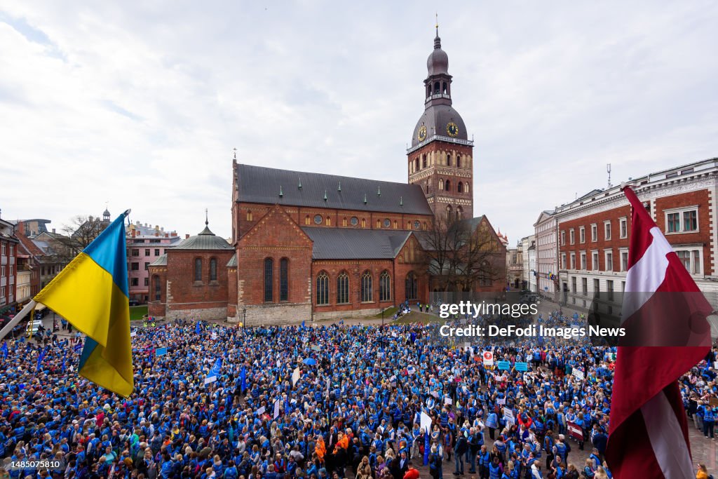 Education Employees Start Three-Day Strike