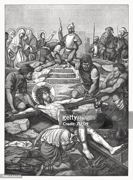 illustrations, cliparts, dessins animés et icônes de jésus est cloué sur la croix, gravure sur bois, publiée en 1898 - instrument of torture