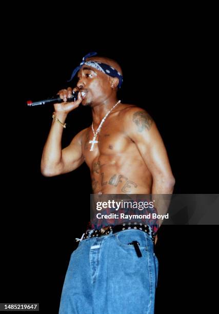 2pac Rapping With Mic Rapper Microphone Photos and Premium High Res Pictures - Getty Images