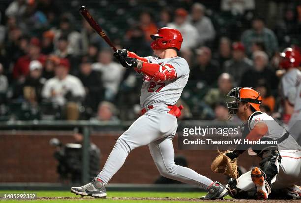 Tyler O'Neill of the St. Louis Cardinals gets a pinch hit RBI double, scoring Dylan Carlson against the San Francisco Giants in the top of the eighth...
