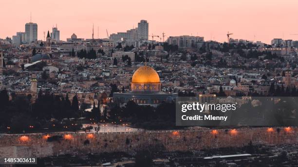 jerusalem dome of the rock al aqsa mosque sunset panorama israel - templo de jerusalém imagens e fotografias de stock