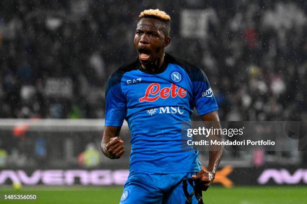 Victor Osimhen of SSC Napoli celebrates the victory at the end of the Serie A football match between Juventus FC and SSC Napoli at Juventus stadium....