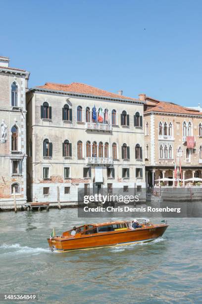 a view of the grand canal in venice, italy. - vaporetto stock pictures, royalty-free photos & images