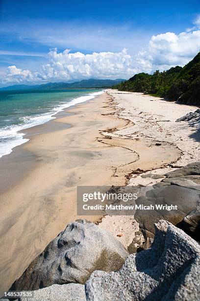 secluded beach of playa de los angeles. - magdalena department colombia stock pictures, royalty-free photos & images