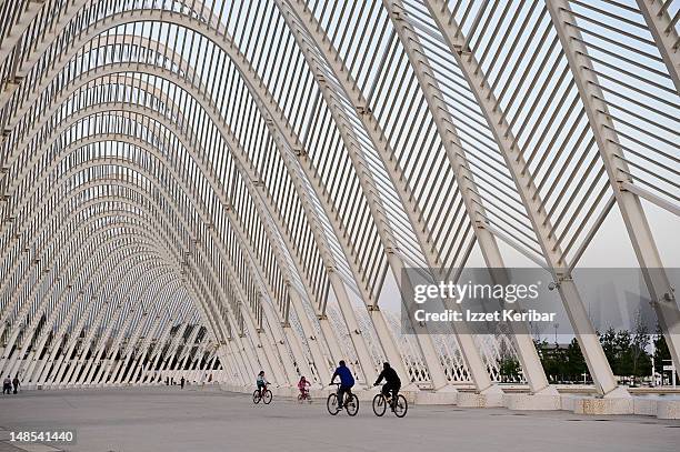 calatrava arches, olympic village. - santiago calatrava 個照片及圖片檔