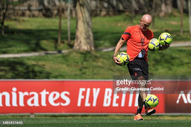 Stefano Pioli Head coach of AC Milan looks on during an AC Milan training session at Milanello on April 26, 2023 in Cairate, Italy.