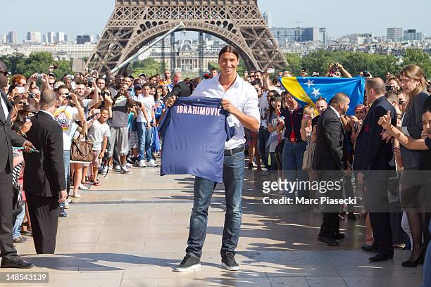 Zlatan Ibrahimovic attends a Paris Saint-Germain photocall after signing for the club, at Trocadero on July 18, 2012 in Paris, France. On July 18,...